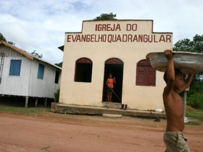 ‘A desinformação é um método muito eficiente que os evangélicos radicais trouxeram para dentro das igrejas’, diz antropólogo Donizete Rodrigues