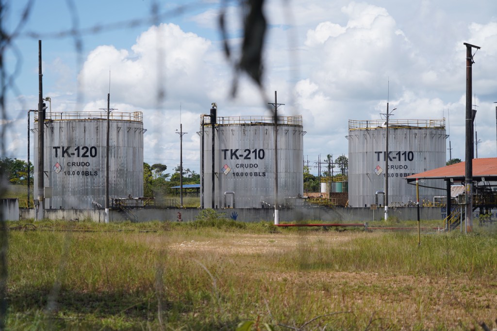 As tensões que o petróleo deixou em uma área fundamental da Amazônia colombiana