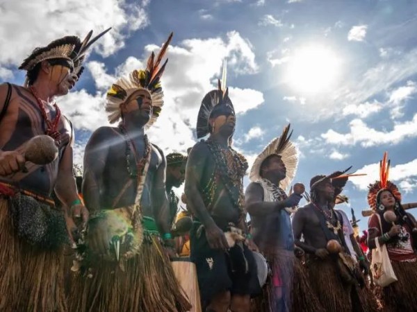 7 recomendações dos Povos indígenas para um mundo sem combustíveis fósseis