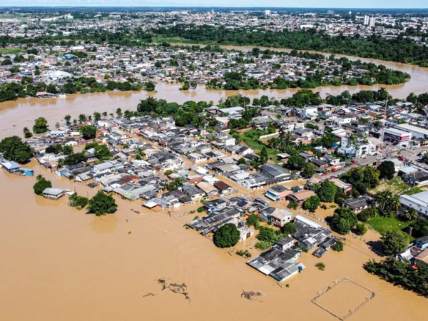 Entre a cheia e a seca, a comida falta: como a crise climática está redesenhando a fome no Acre