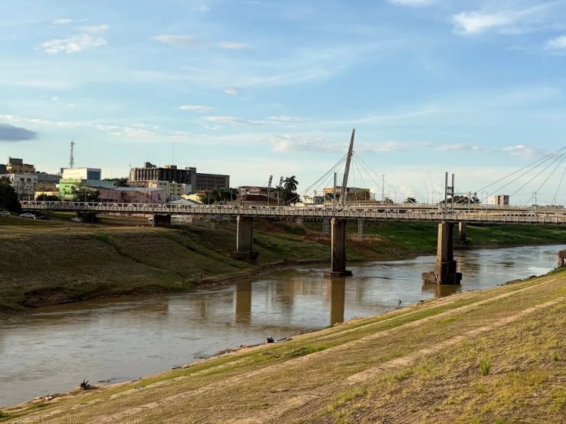 Com rio Acre abaixo da cota de estiagem, Rio Branco entra em estado de alerta