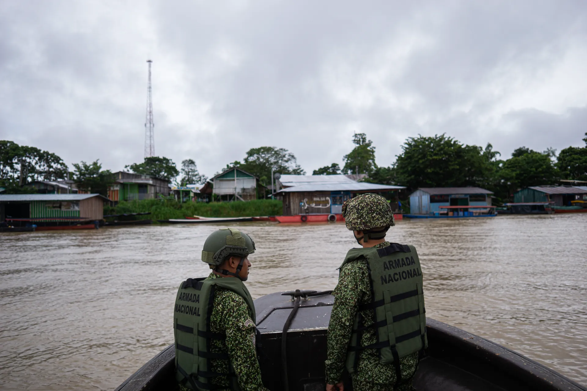 Facções criminosas e grupos armados estão presentes em 59% dos municípios amazônicos